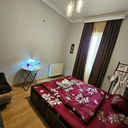 Guesthouse Different Tbilisi Exterior photo