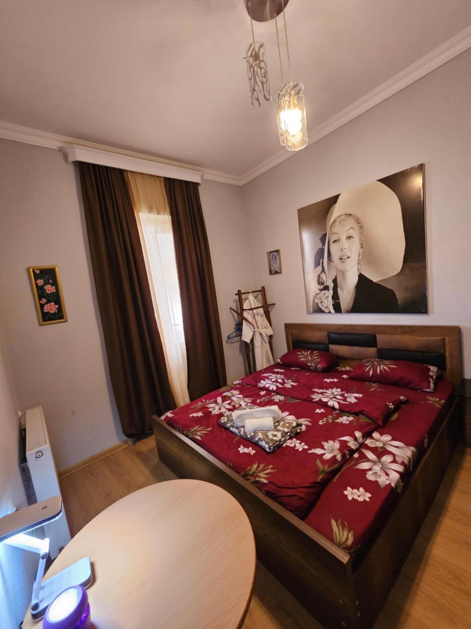 Guesthouse Different Tbilisi Exterior photo